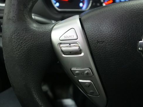 Used 2017 Nissan Versa SV FWD image 29