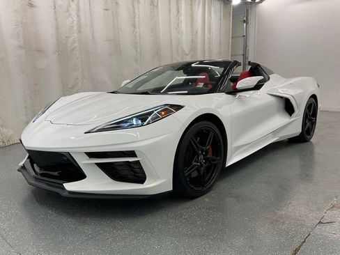 Used 2024 Chevrolet Corvette Stingray Preferred Conv w/ Z51 Performance Package RWD image 4