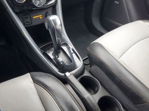 Used 2018 Chevrolet Trax Premier FWD image 25