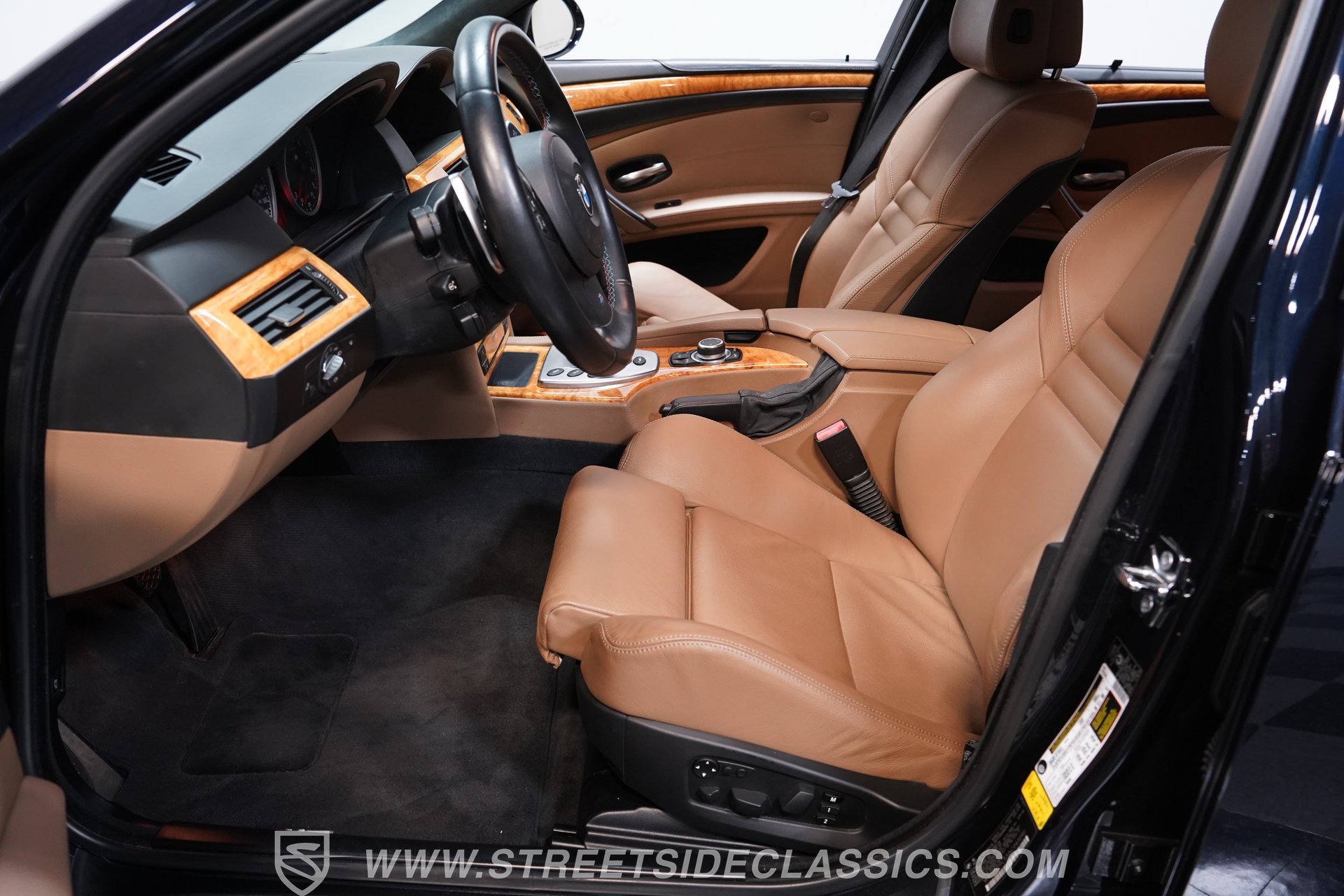 Used 2010 BMW M5 RWD image 29