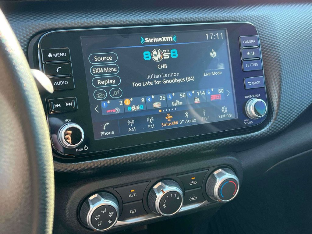 Used 2024 Nissan Kicks SV FWD image 18