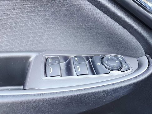 Used 2022 Chevrolet Malibu LT image 33