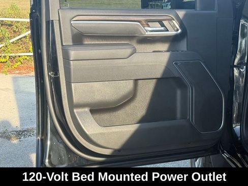 Used 2025 Chevrolet Silverado 2500 LT image 28