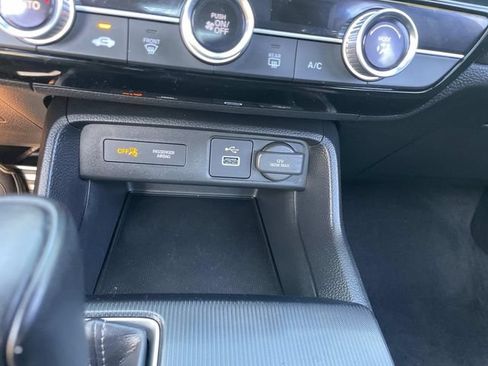 Used 2023 Honda Civic Sport image 27