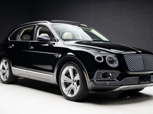 Used 2018 Bentley Bentayga AWD/4WD image 86