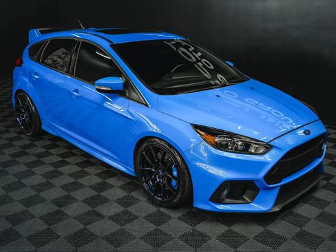 Used 2017 Ford Focus RS image 22