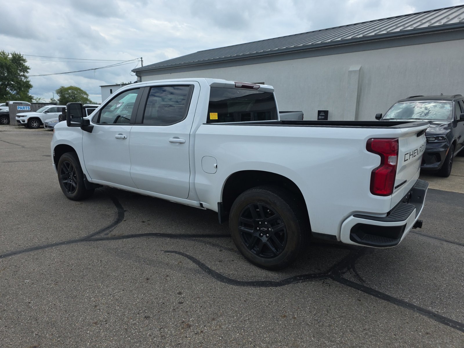 Used 2023 Chevrolet Silverado 1500 RST w/ Max Trailering Package AWD/4WD image 5