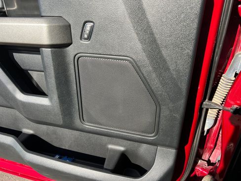 Used 2019 Ford F150 Raptor w/ Equipment Group 801A Mid image 27