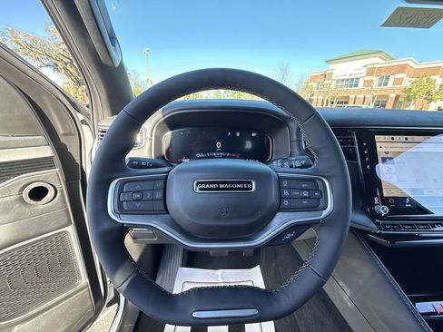 New 2026 Jeep Grand Wagoneer L w/ Premium Group I image 11