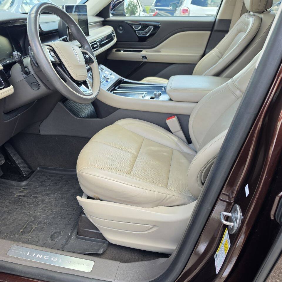 Used 2020 Lincoln Aviator Reserve w/ Equipment Group 201A RWD image 21