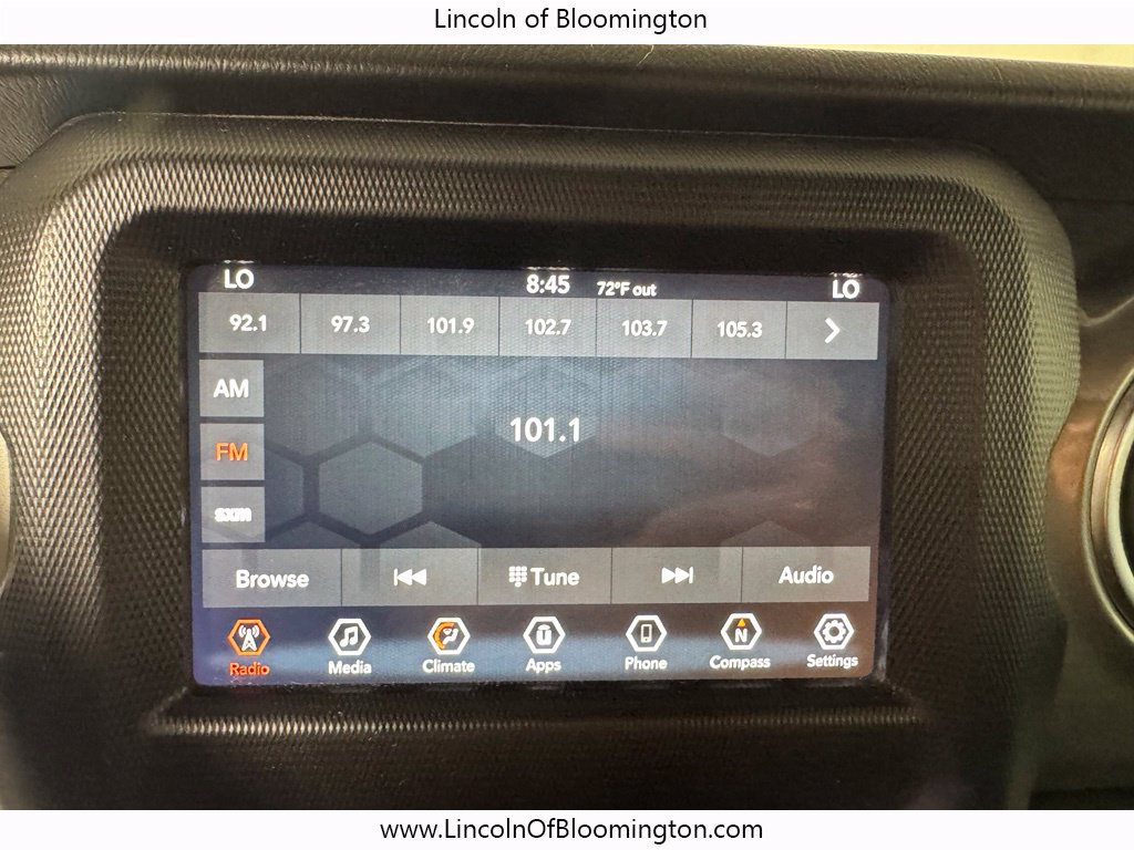 Used 2019 Jeep Wrangler Unlimited Sahara AWD/4WD image 20