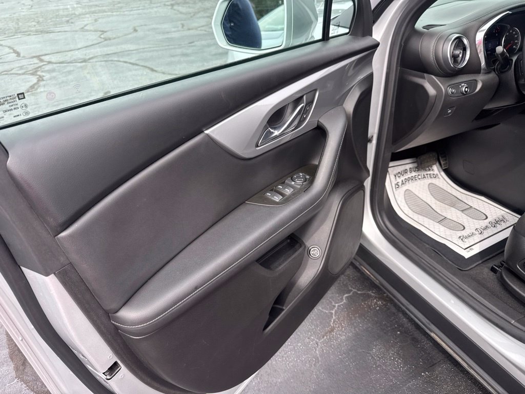 Used 2020 Chevrolet Blazer LT FWD image 16
