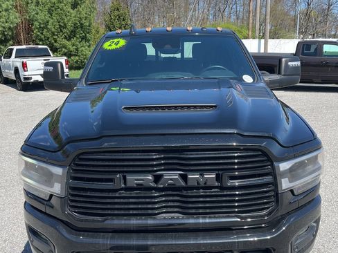 Used 2024 RAM 3500 Laramie w/ Night Edition image 9