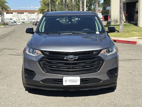 Used 2019 Chevrolet Traverse LS w/ LPO, Blackout Package image 2