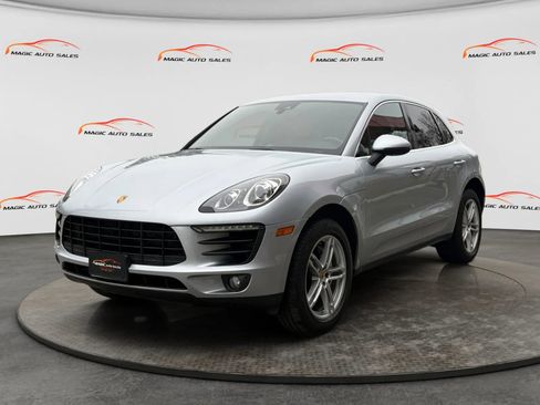 Used 2017 Porsche Macan S image 1