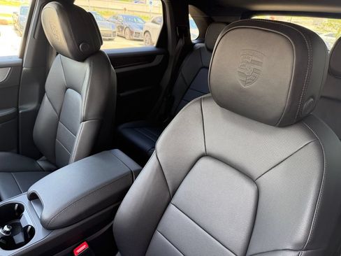New 2026 Porsche Cayenne AWD/4WD image 5