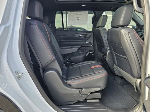 New 2026 Chevrolet Traverse RS image 11