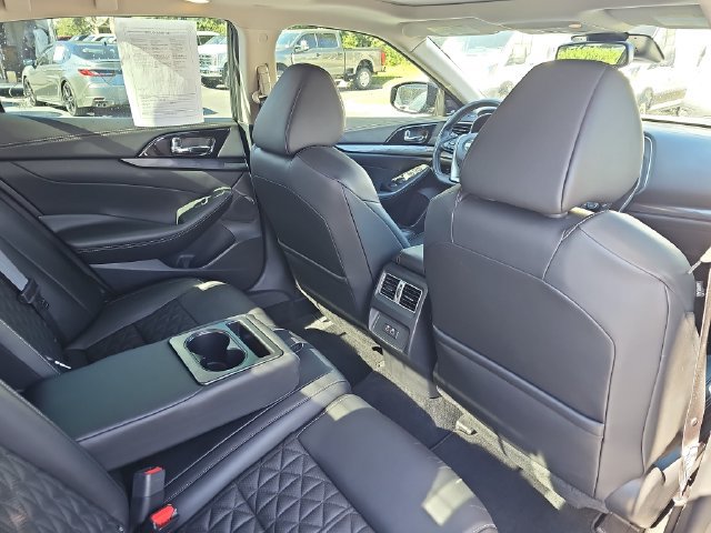 Used 2020 Nissan Maxima Platinum w/ Sport Mat Group FWD image 11