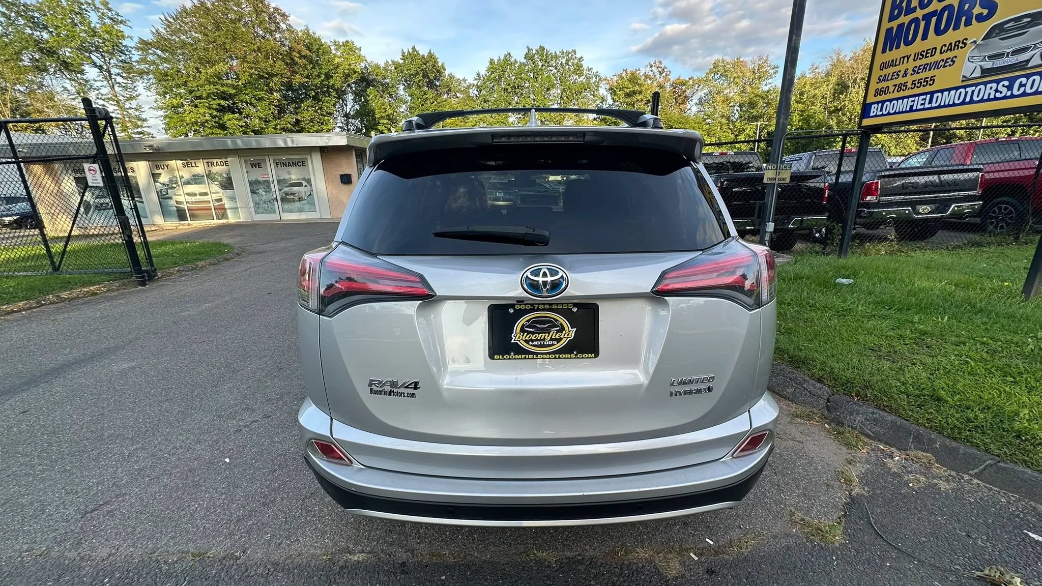 Used 2016 Toyota RAV4 Limited w/ Advanced Technology Package AWD/4WD image 6