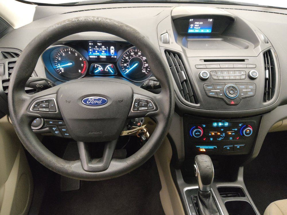 Used 2018 Ford Escape SE FWD image 22