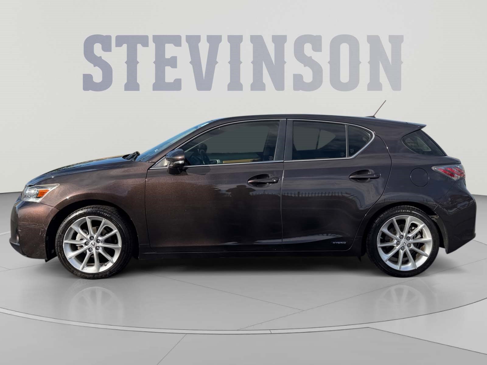 Used 2011 Lexus CT 200h Premium FWD image 2