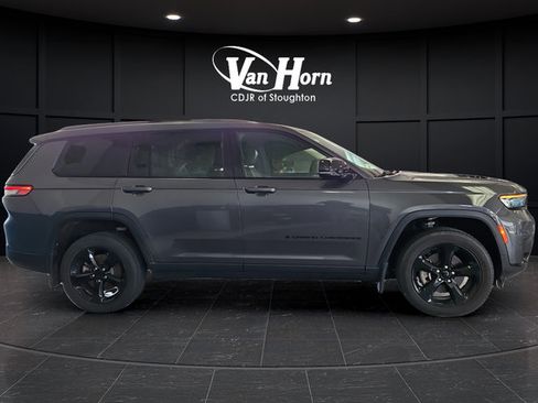 Used 2023 Jeep Grand Cherokee L Laredo AWD/4WD image 8