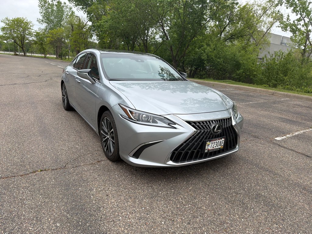 Certified 2023 Lexus ES 350 w/ Premium Package FWD image 7