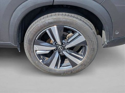 Used 2023 Nissan Rogue SL w/ SL Premium Package AWD/4WD image 14