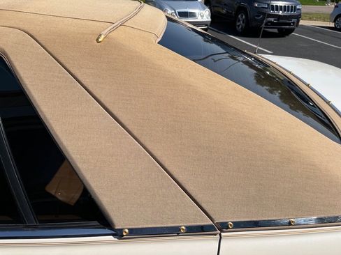 Used 1994 Cadillac Seville SLS image 32