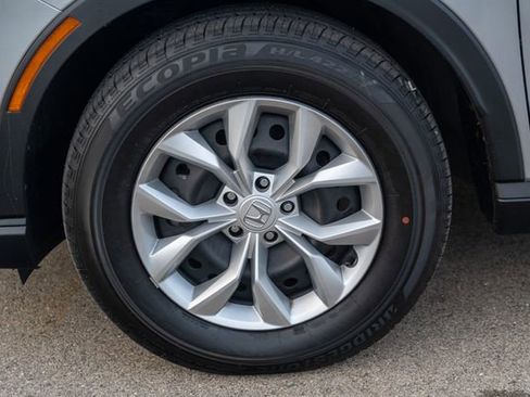 Used 2025 Honda CR-V LX image 9