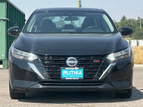 Used 2025 Nissan Sentra SR FWD image 10