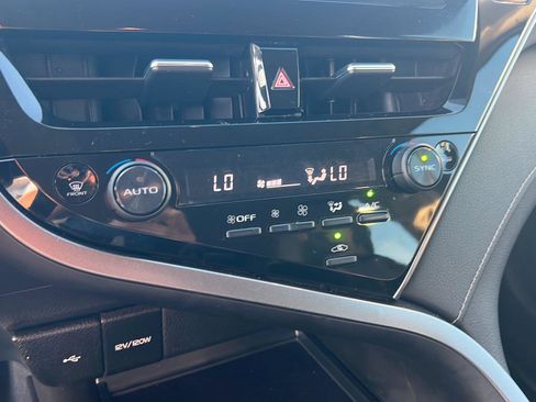 Used 2023 Toyota Camry SE image 26
