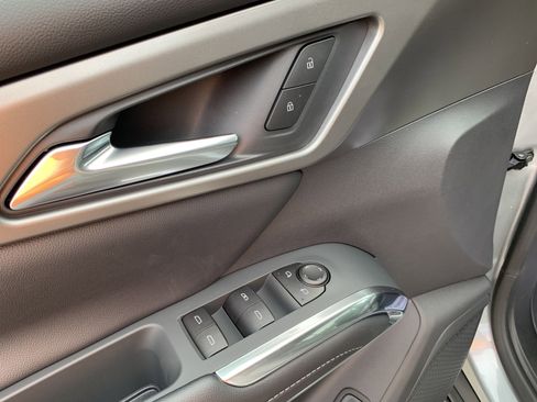 New 2026 Chevrolet Traverse LT w/ Driver Confidence Package image 8