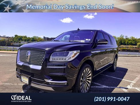 Used 2019 Lincoln Navigator L Reserve w/ Cargo Package AWD/4WD image 3