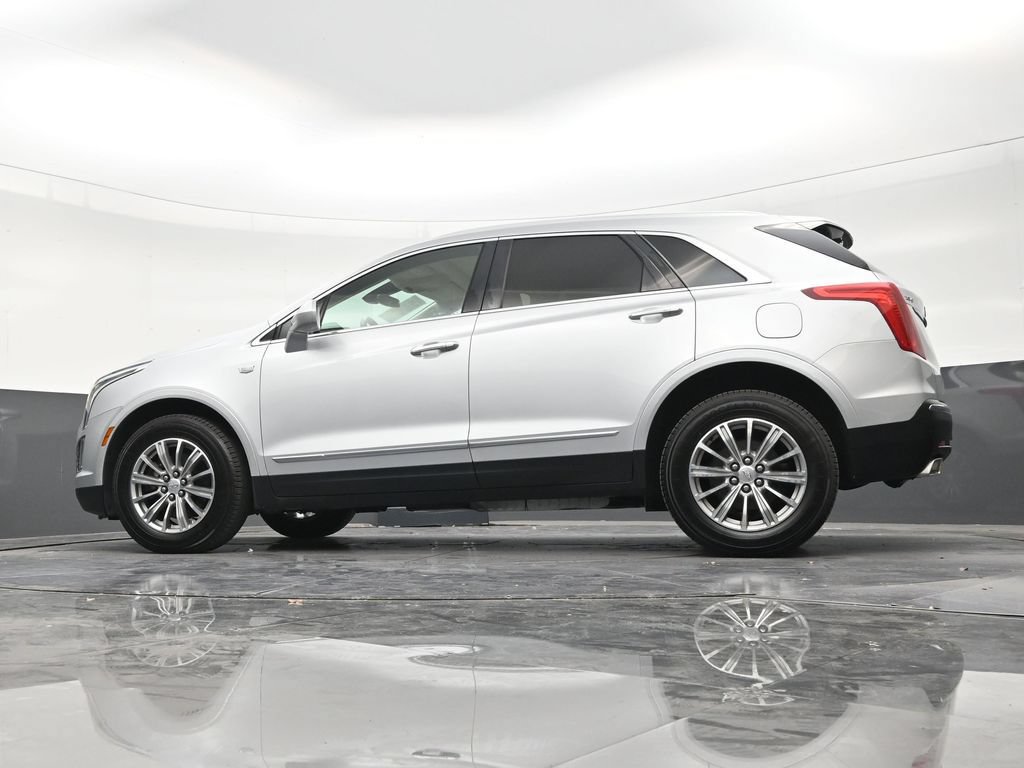 Used 2017 Cadillac XT5 Luxury w/ Driver Awareness Package FWD image 21