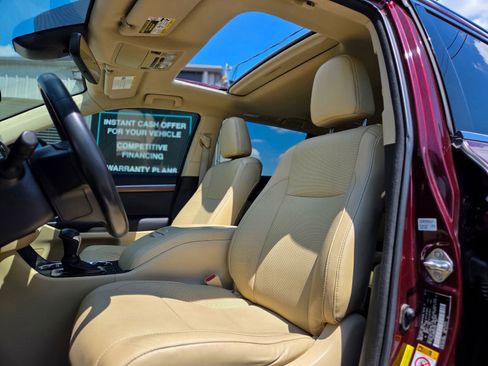 Used 2017 Toyota Highlander Limited Platinum image 24