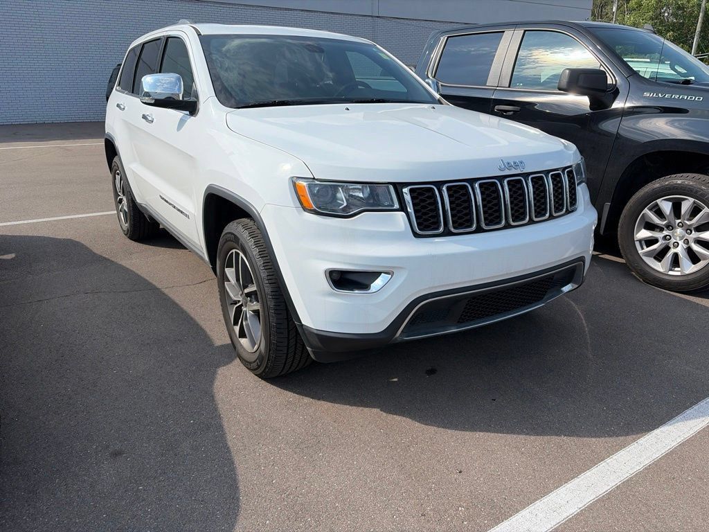 Certified 2020 Jeep Grand Cherokee Limited AWD/4WD image 3