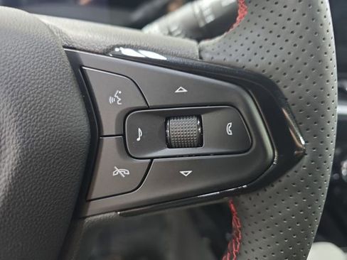 New 2026 Chevrolet Trax RS w/ Sunroof Package image 18