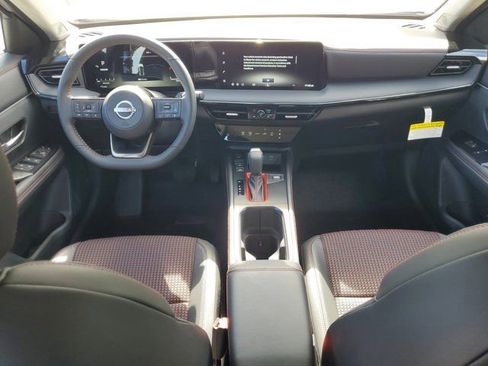 Used 2026 Nissan Kicks SR FWD image 6