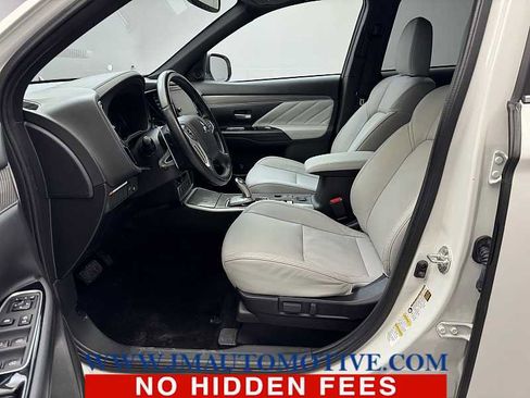 Used 2019 Mitsubishi Outlander SEL image 15