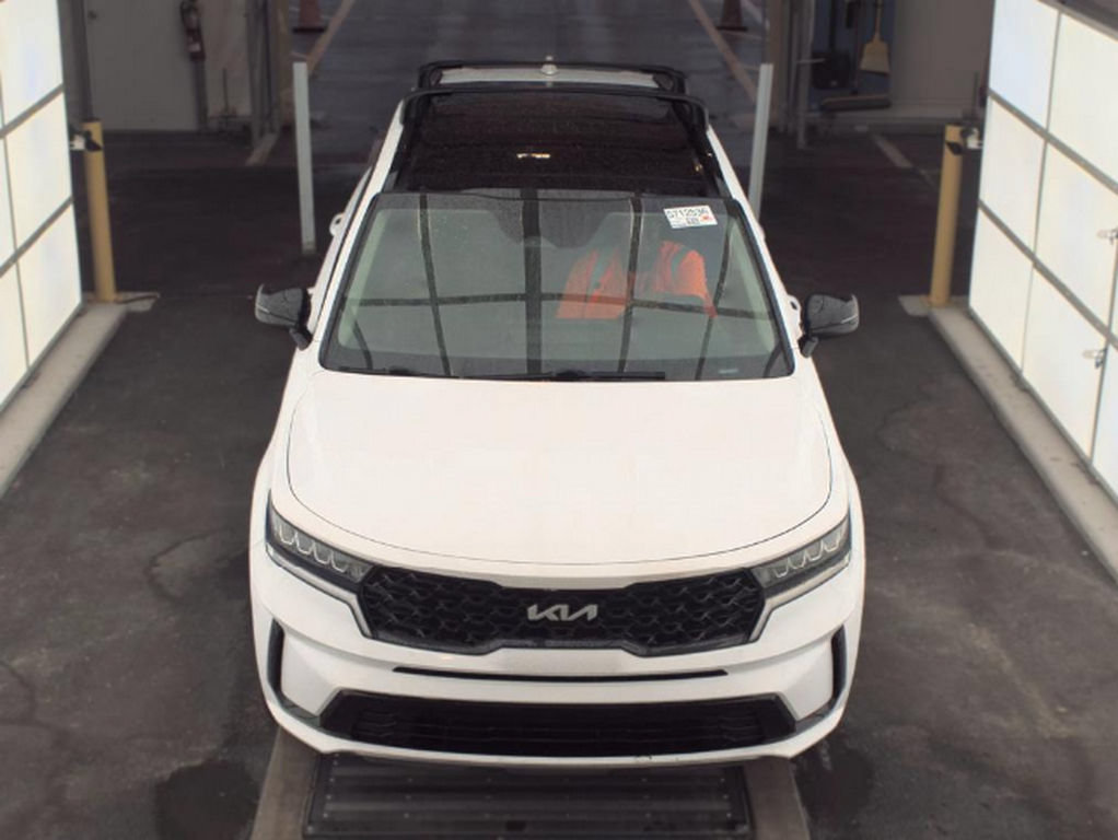 Used 2023 Kia Sorento S w/ Panoramic Sunroof Package FWD image 2