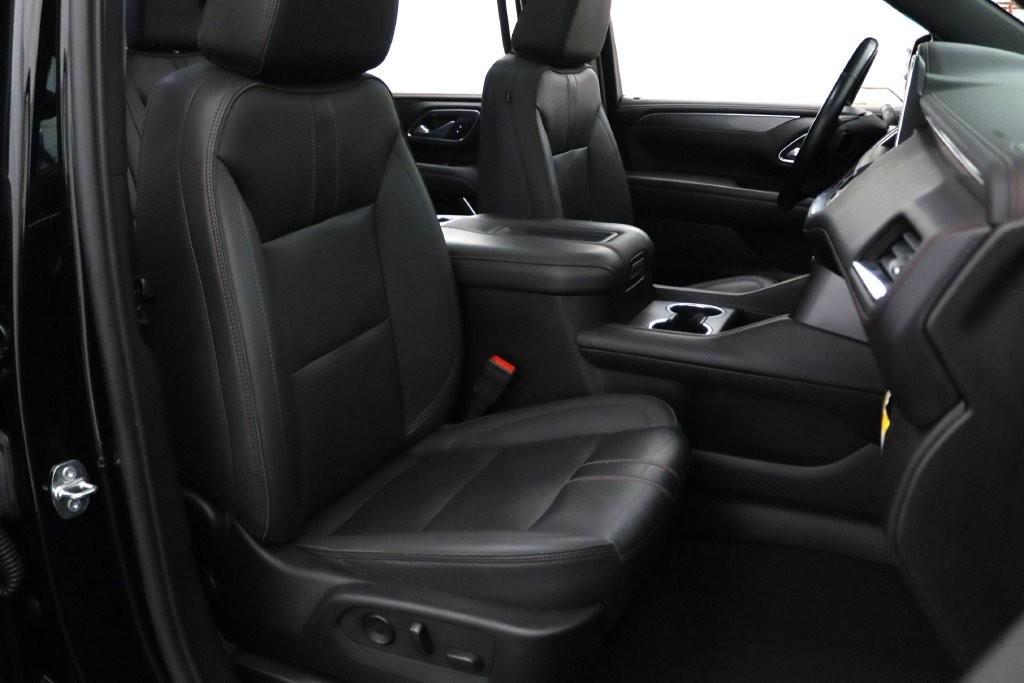 Used 2023 Chevrolet Suburban RST w/ Luxury Package AWD/4WD image 20
