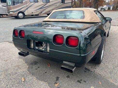 Used 1996 Chevrolet Corvette image 12