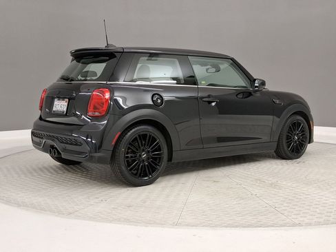 Certified 2024 MINI Cooper S FWD image 7