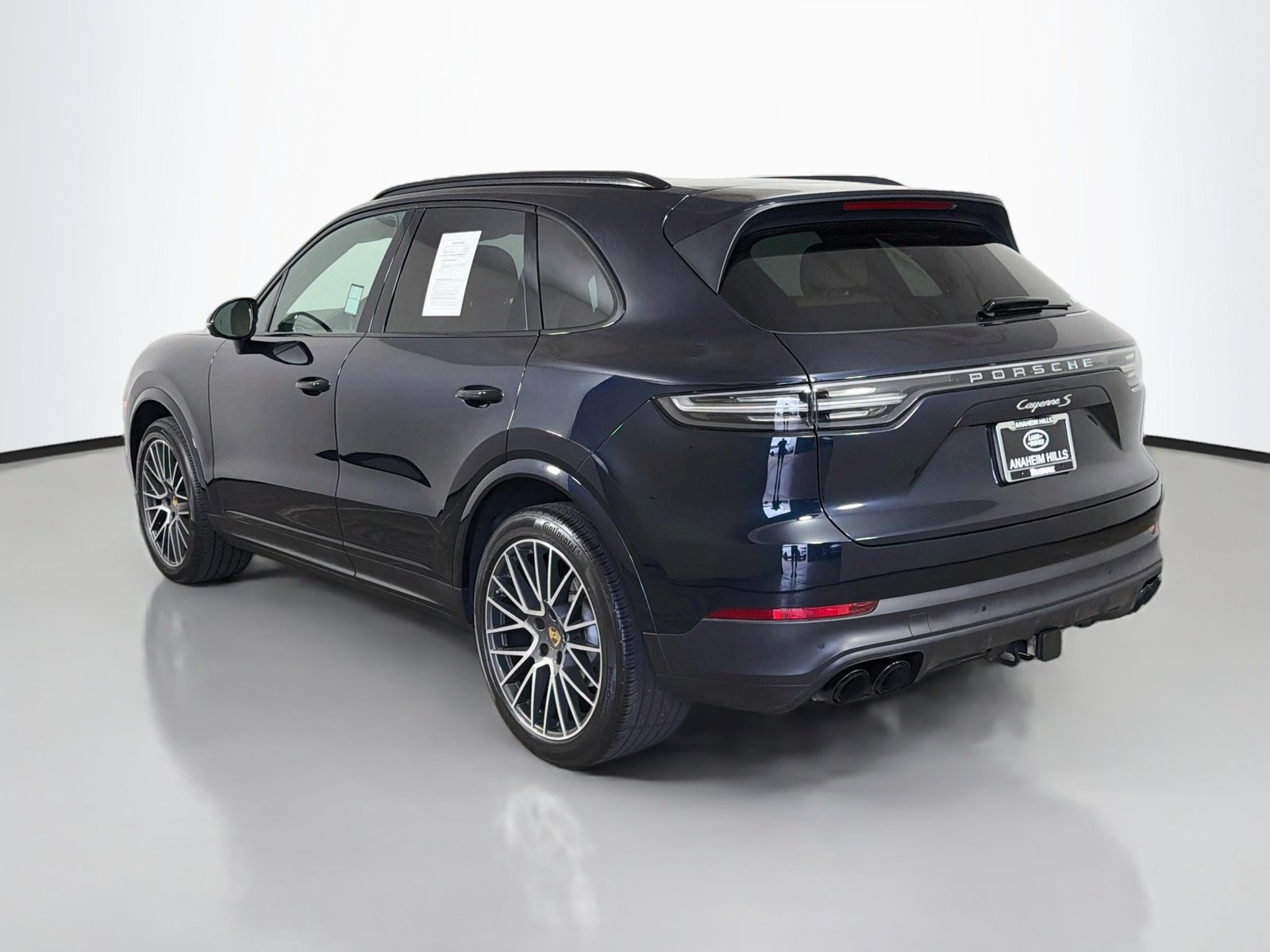 Used 2021 Porsche Cayenne S AWD/4WD image 3