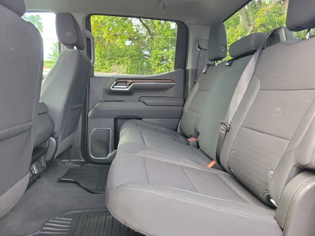 Used 2026 Chevrolet Silverado 1500 RST AWD/4WD image 16