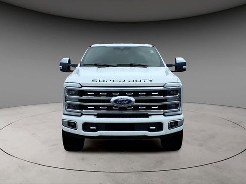 Used 2024 Ford F250 Platinum image 15