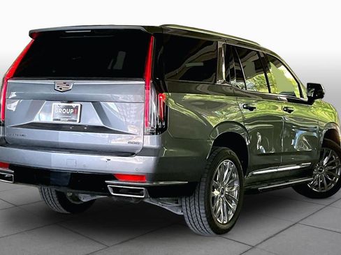 Used 2021 Cadillac Escalade Premium Luxury w/ LPO, Illumination Package RWD image 12