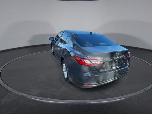 Used 2025 Toyota Camry LE image 11