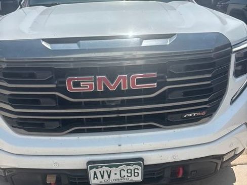 Certified 2023 GMC Sierra 1500 AT4 w/ AT4 Premium Package AWD/4WD image 9